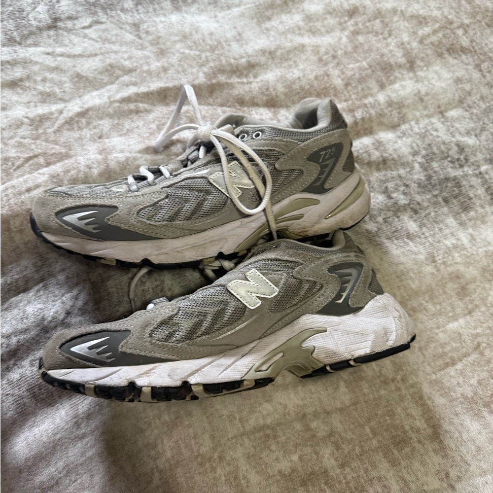 New Balance 725 Men Running Shoes Casual Sneakers Grey White (ML725P) size 7.5 - Picture 5 of 7